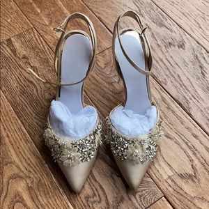 Alice Embellished Pump Badgley Mischka